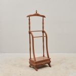 1581 6337 VALET STAND